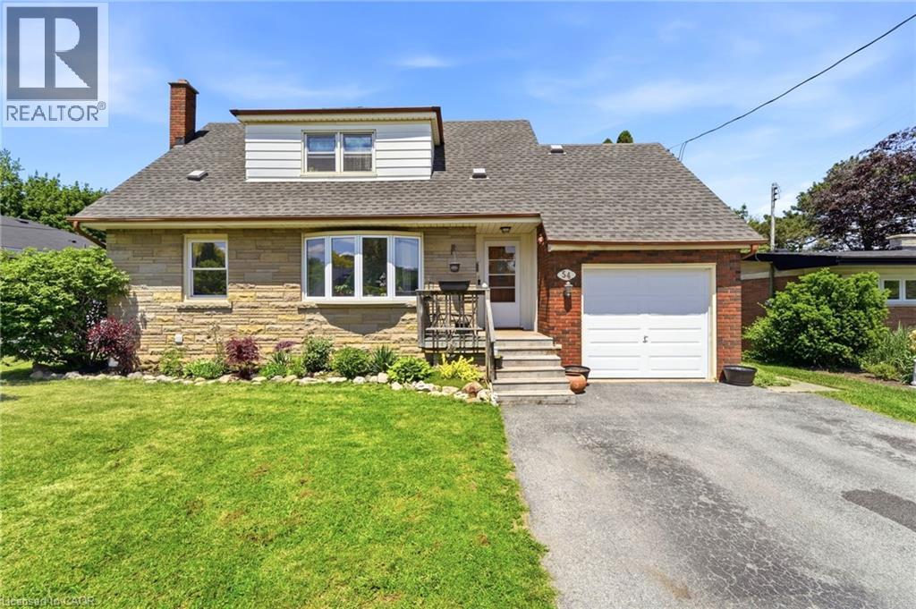 54 RANDALL Avenue, Hamilton, Ontario