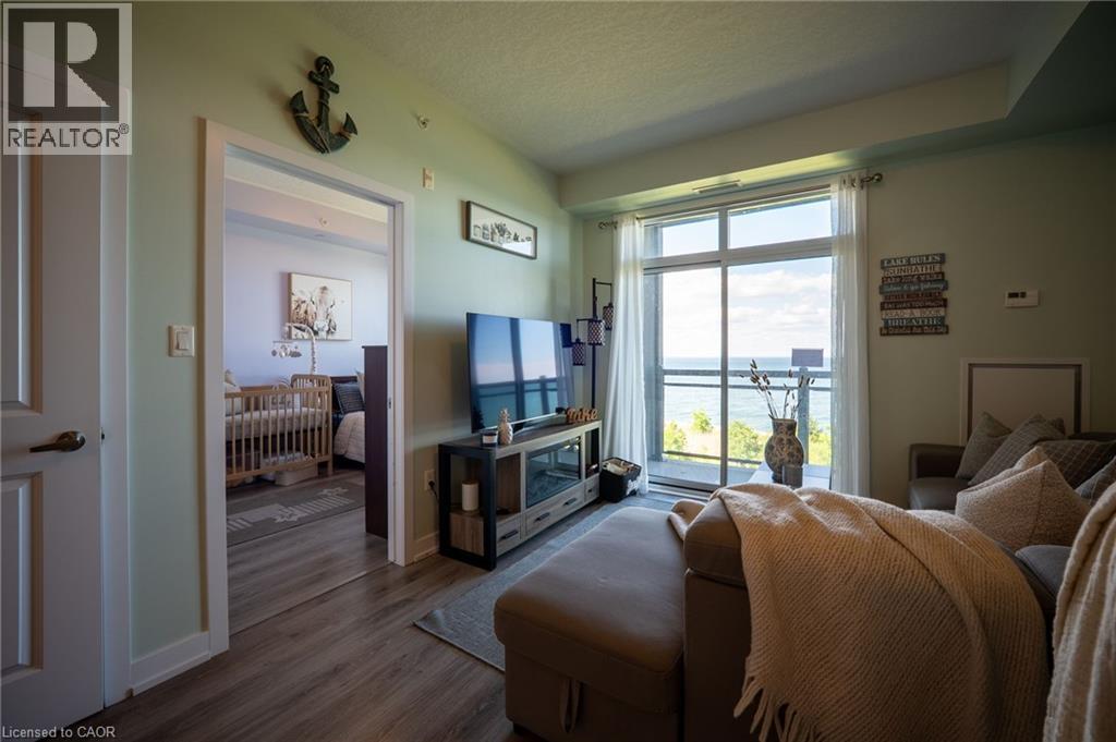 35 Southshore Crescent Unit# 301, Hamilton, Ontario  L8E 0J2 - Photo 4 - 40841049