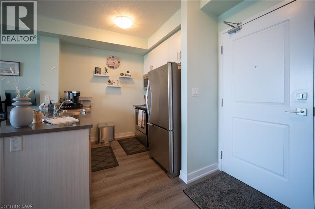 35 Southshore Crescent Unit# 301, Hamilton, Ontario  L8E 0J2 - Photo 13 - 40841049