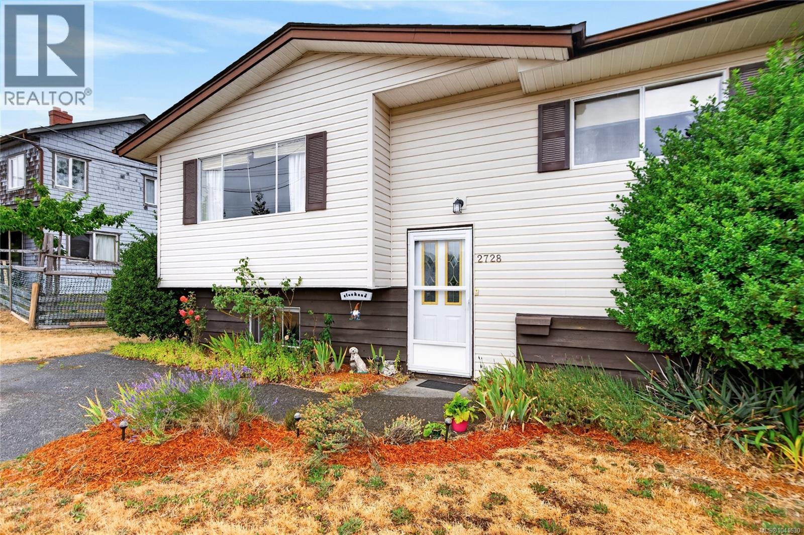 2728 Windermere Ave, Cumberland, British Columbia  V0R 1S0 - Photo 2 - 1041630