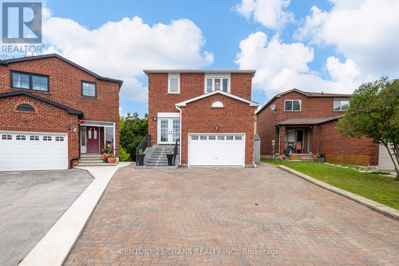 6 Blossom Court, Vaughan, Ontario  L4L 6S9 - Photo 2 - N13492086