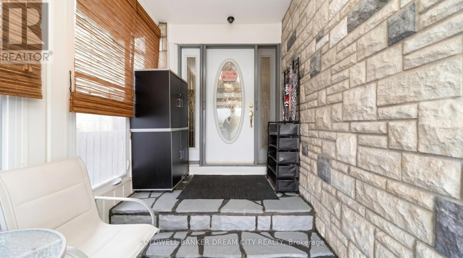 39 Reid Avenue N, Hamilton, Ontario  L8H 6C9 - Photo 4 - X13494904