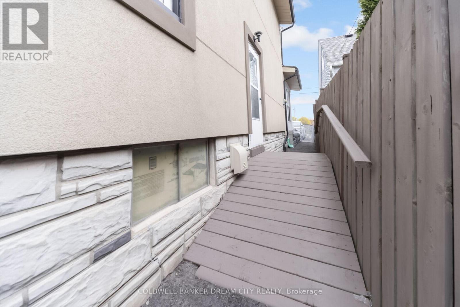 39 Reid Avenue N, Hamilton, Ontario  L8H 6C9 - Photo 40 - X13494904