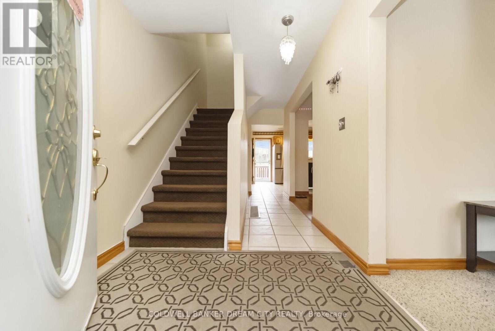 39 Reid Avenue N, Hamilton, Ontario  L8H 6C9 - Photo 5 - X13494904