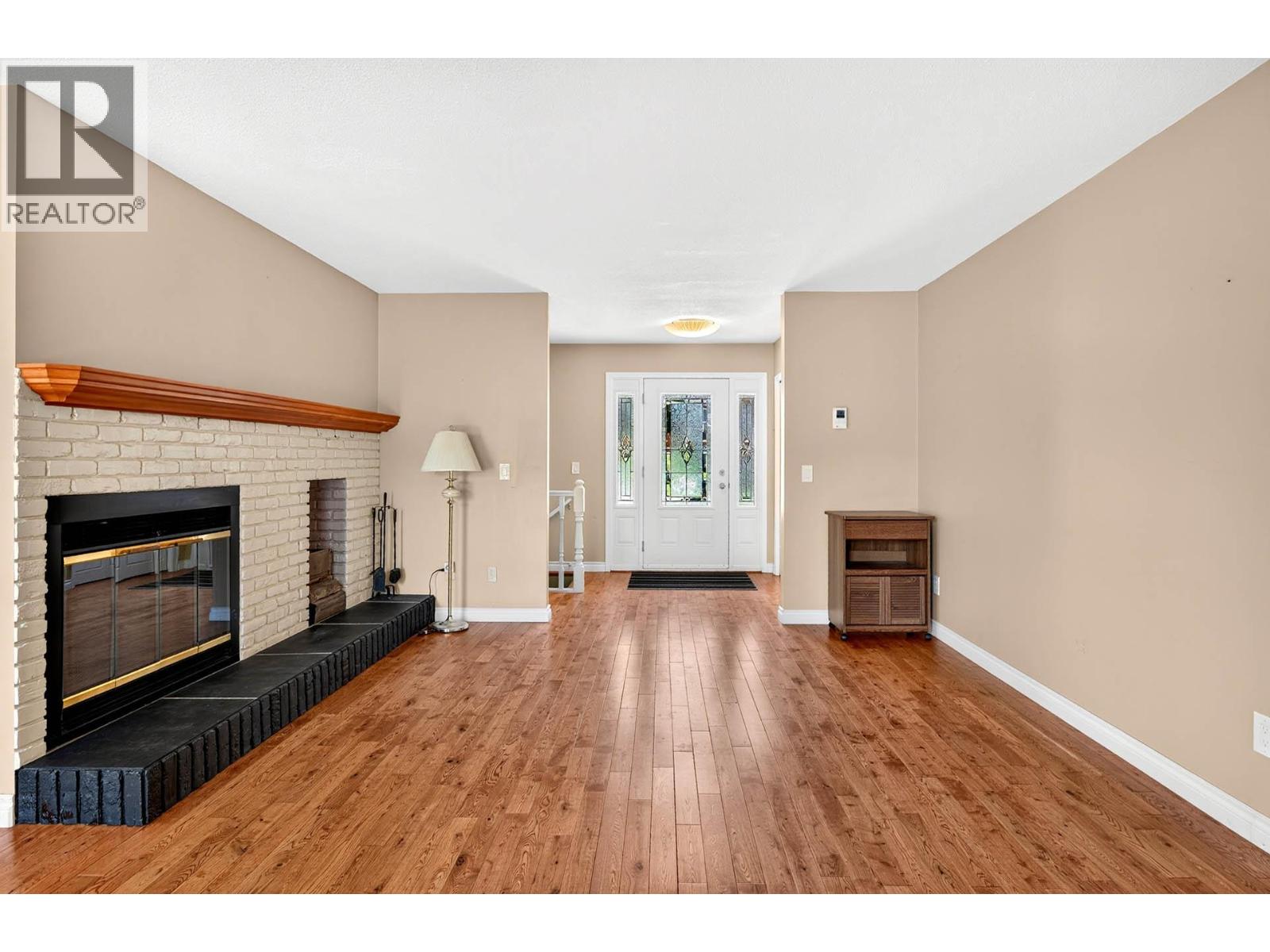 618 Braemar Drive, Kamloops, British Columbia  V1S 1H9 - Photo 4 - 10392898