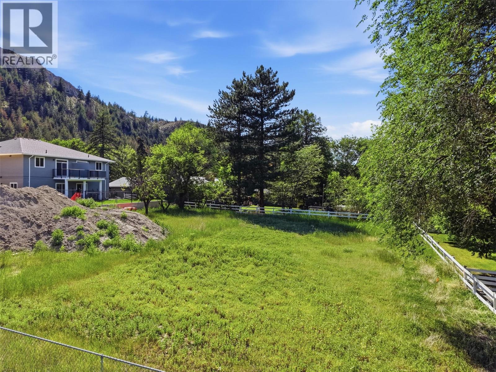 5888 Dallas Drive, Kamloops, British Columbia  V2C 4X2 - Photo 11 - 10376651