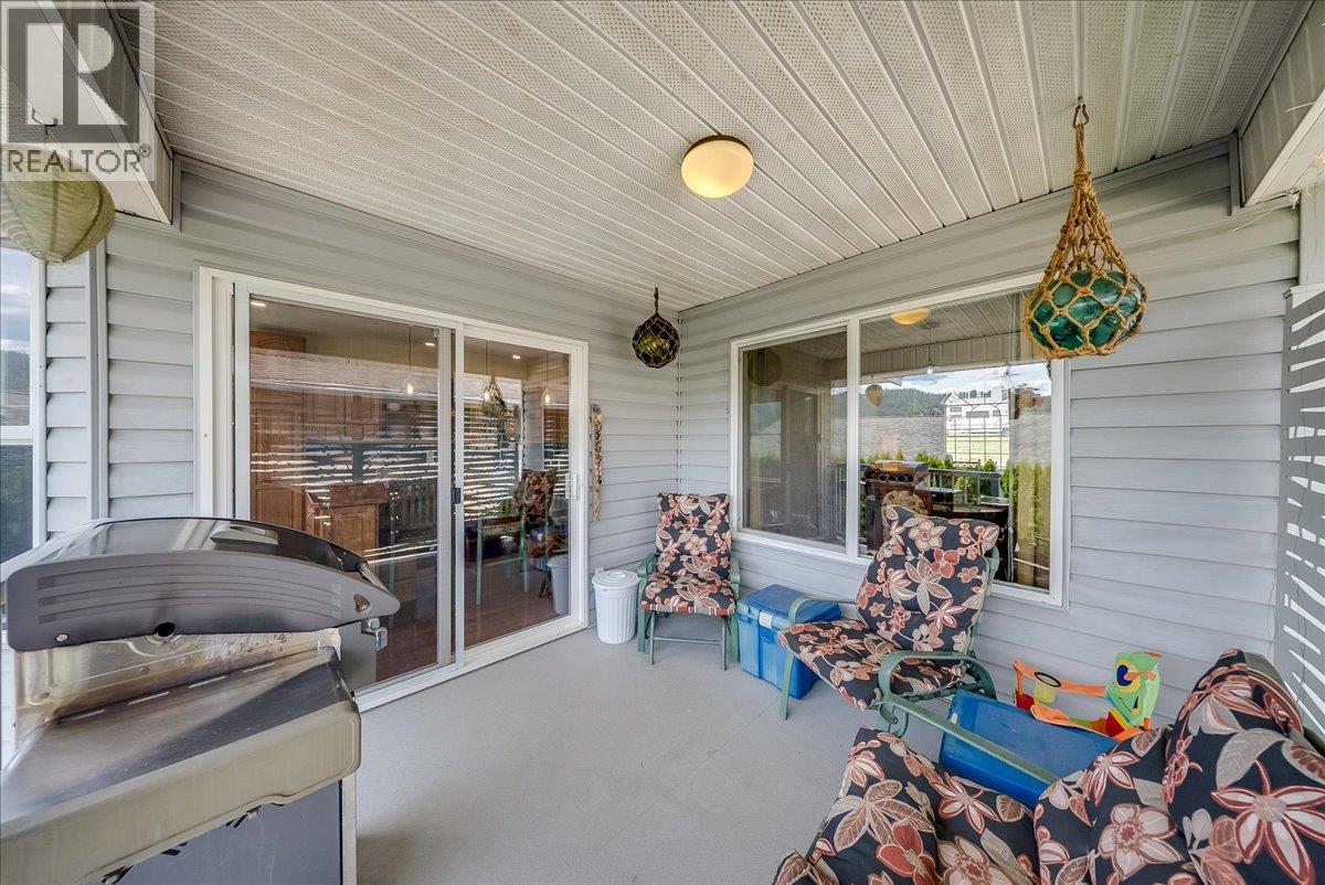 1886 Mountain Street, Fruitvale, British Columbia  V0G 1L1 - Photo 41 - 10392477