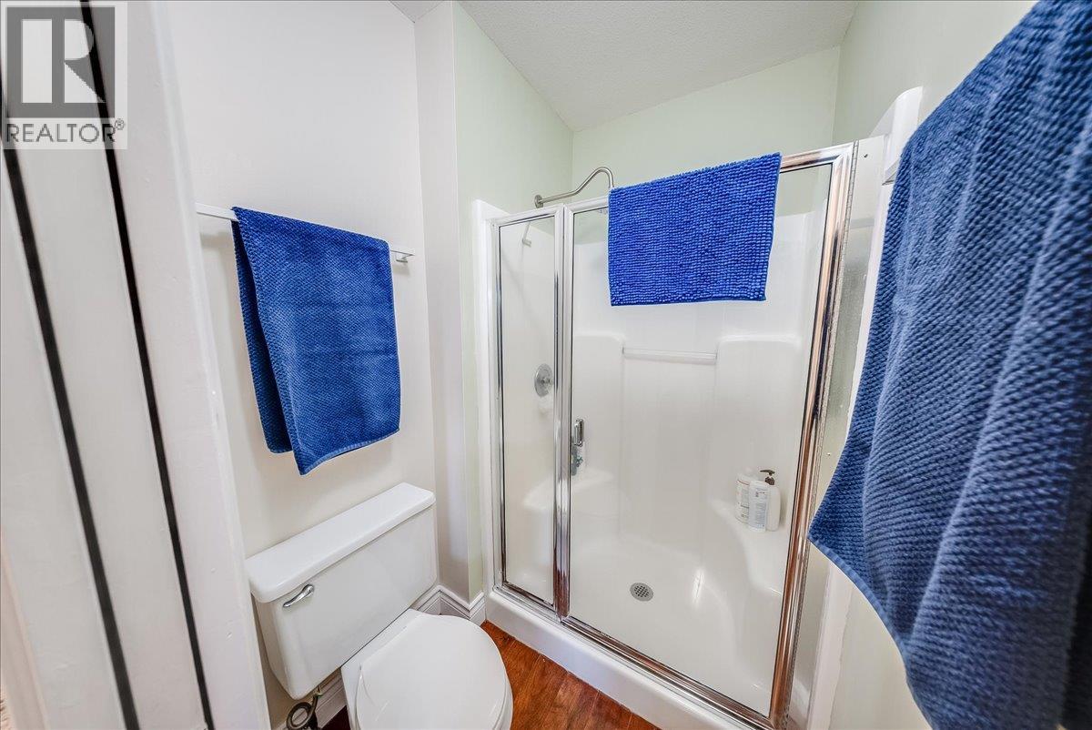 1886 Mountain Street, Fruitvale, British Columbia  V0G 1L1 - Photo 19 - 10392477