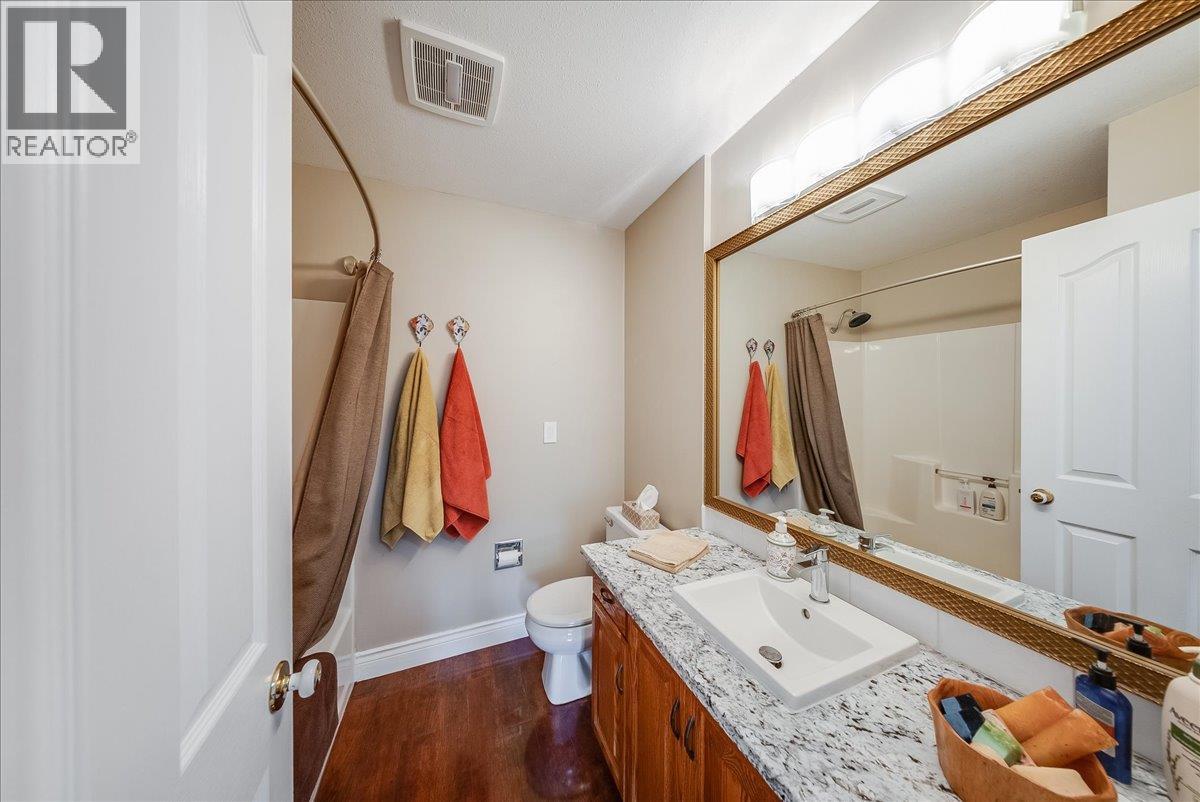 1886 Mountain Street, Fruitvale, British Columbia  V0G 1L1 - Photo 24 - 10392477