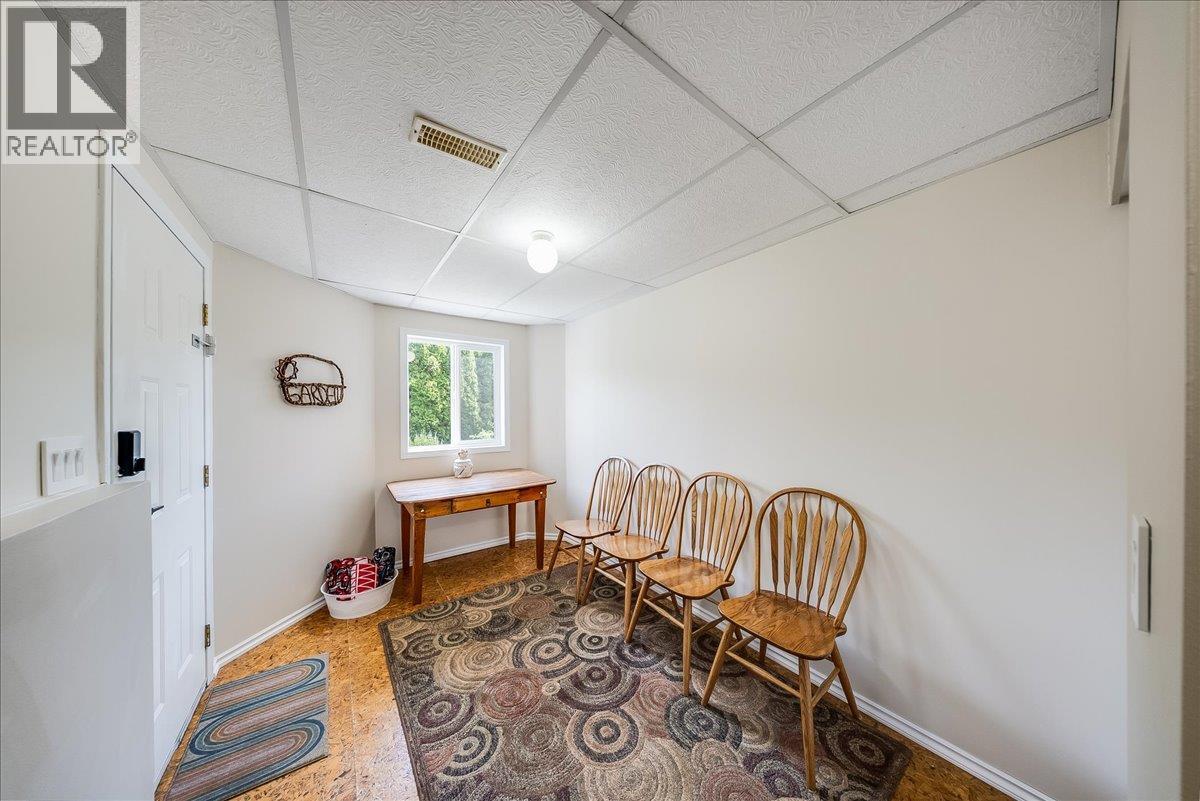 1886 Mountain Street, Fruitvale, British Columbia  V0G 1L1 - Photo 26 - 10392477