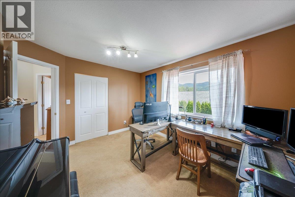 1886 Mountain Street, Fruitvale, British Columbia  V0G 1L1 - Photo 23 - 10392477