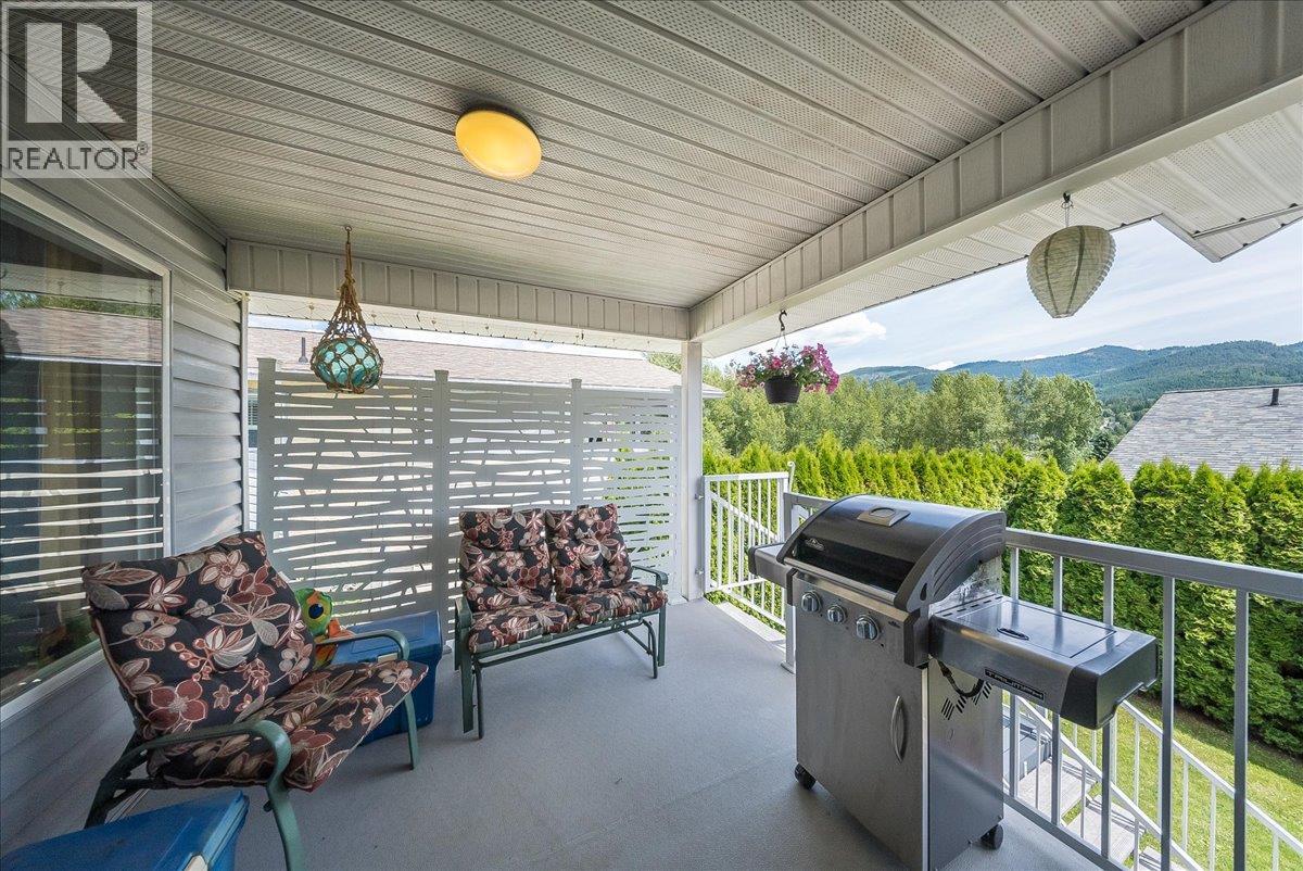 1886 Mountain Street, Fruitvale, British Columbia  V0G 1L1 - Photo 42 - 10392477