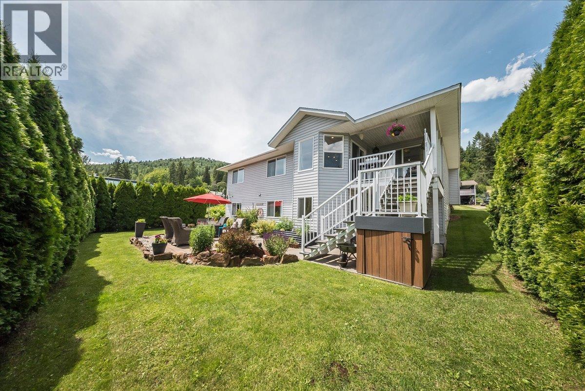1886 Mountain Street, Fruitvale, British Columbia  V0G 1L1 - Photo 47 - 10392477