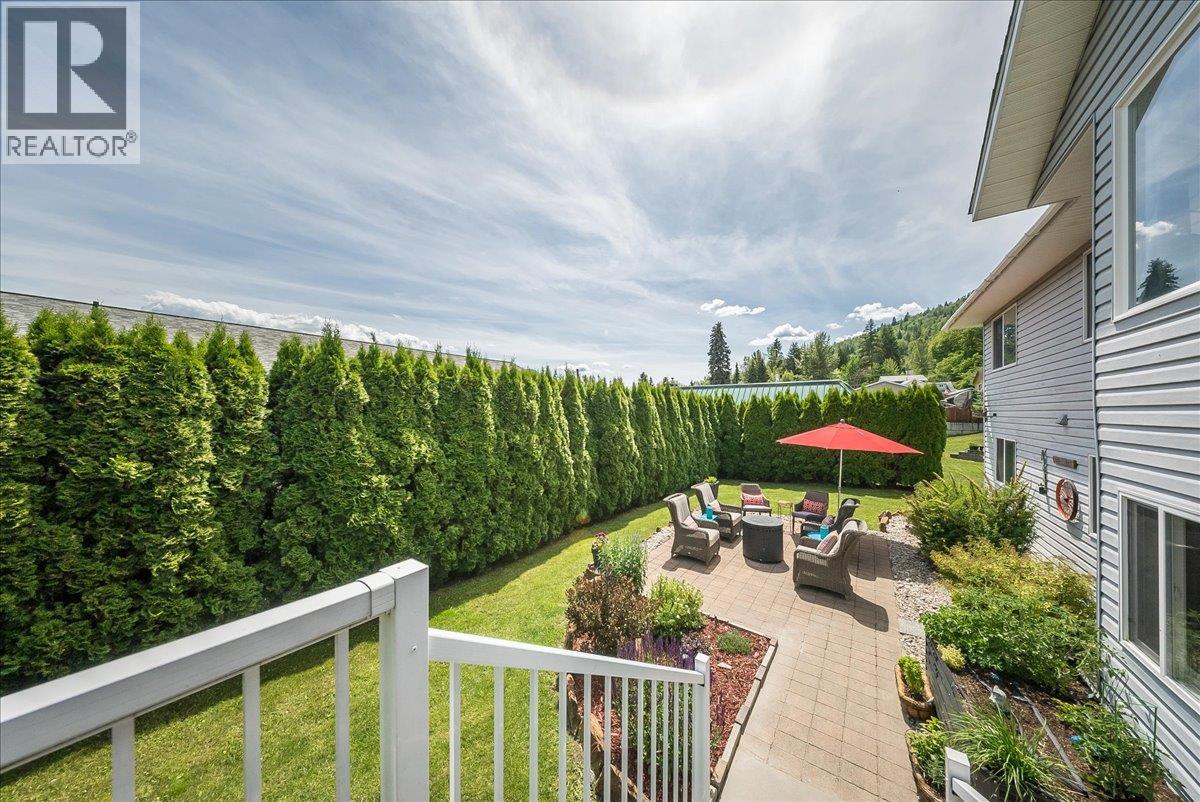 1886 Mountain Street, Fruitvale, British Columbia  V0G 1L1 - Photo 43 - 10392477