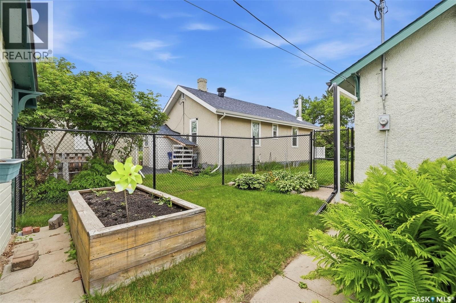416 22nd Street W, Prince Albert, Saskatchewan  S6V 4K6 - Photo 38 - SK040716