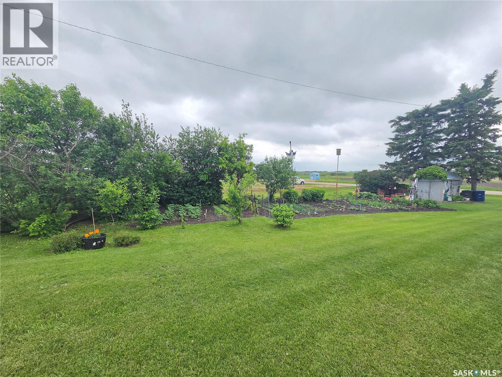 15 Adelaide Street, Manor, Saskatchewan  S0C 1R0 - Photo 10 - SK040541