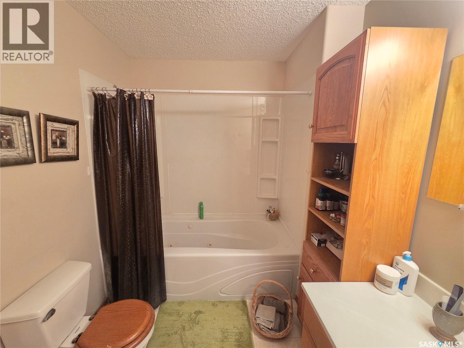 15 Adelaide Street, Manor, Saskatchewan  S0C 1R0 - Photo 28 - SK040541