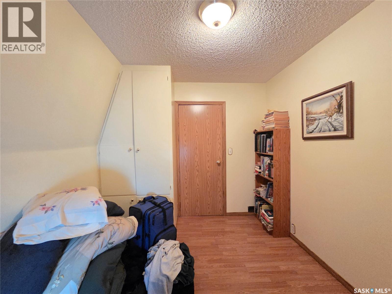 15 Adelaide Street, Manor, Saskatchewan  S0C 1R0 - Photo 49 - SK040541