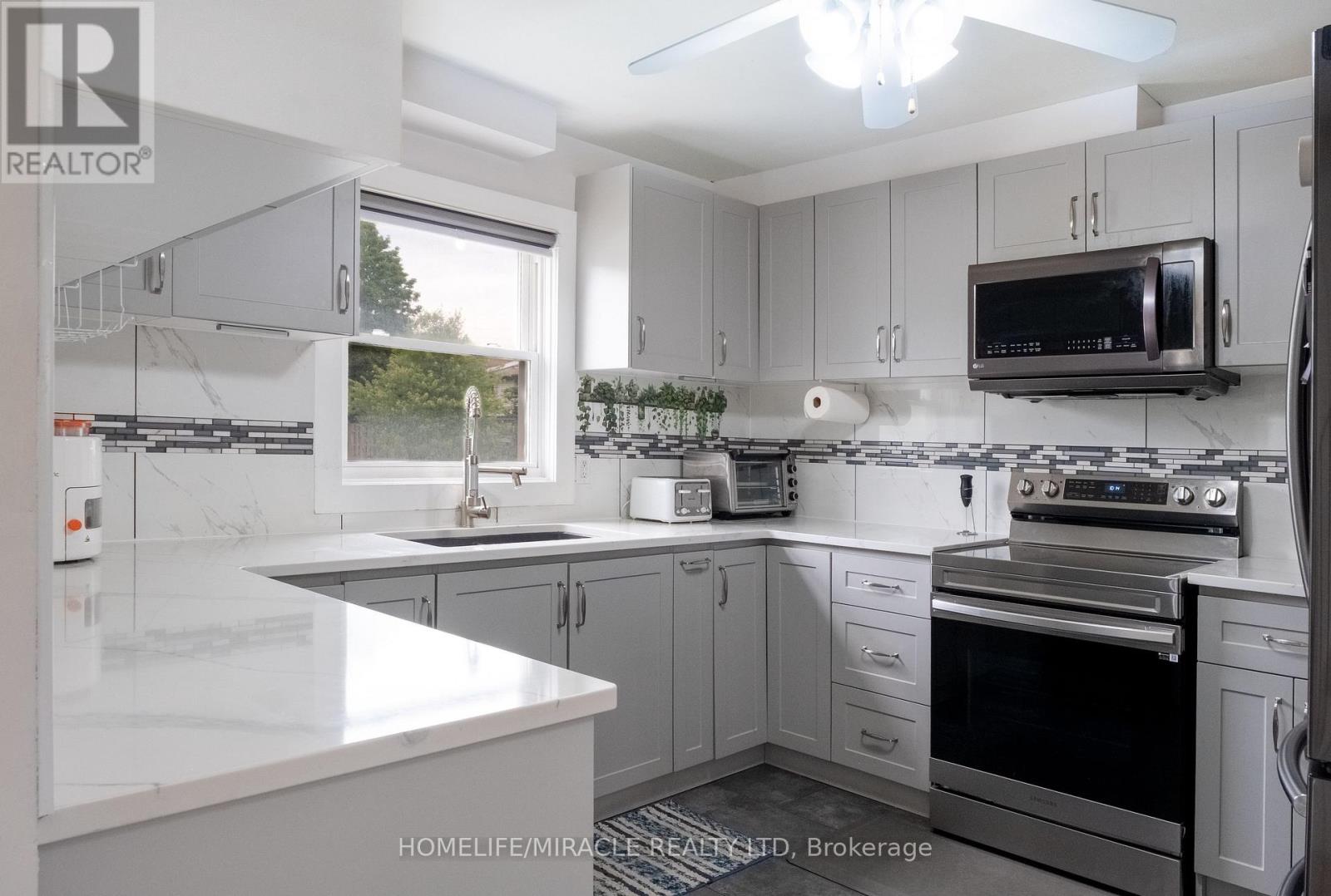 439 Bristol Crescent, Oshawa, Ontario  L1J 6M4 - Photo 7 - E13492718