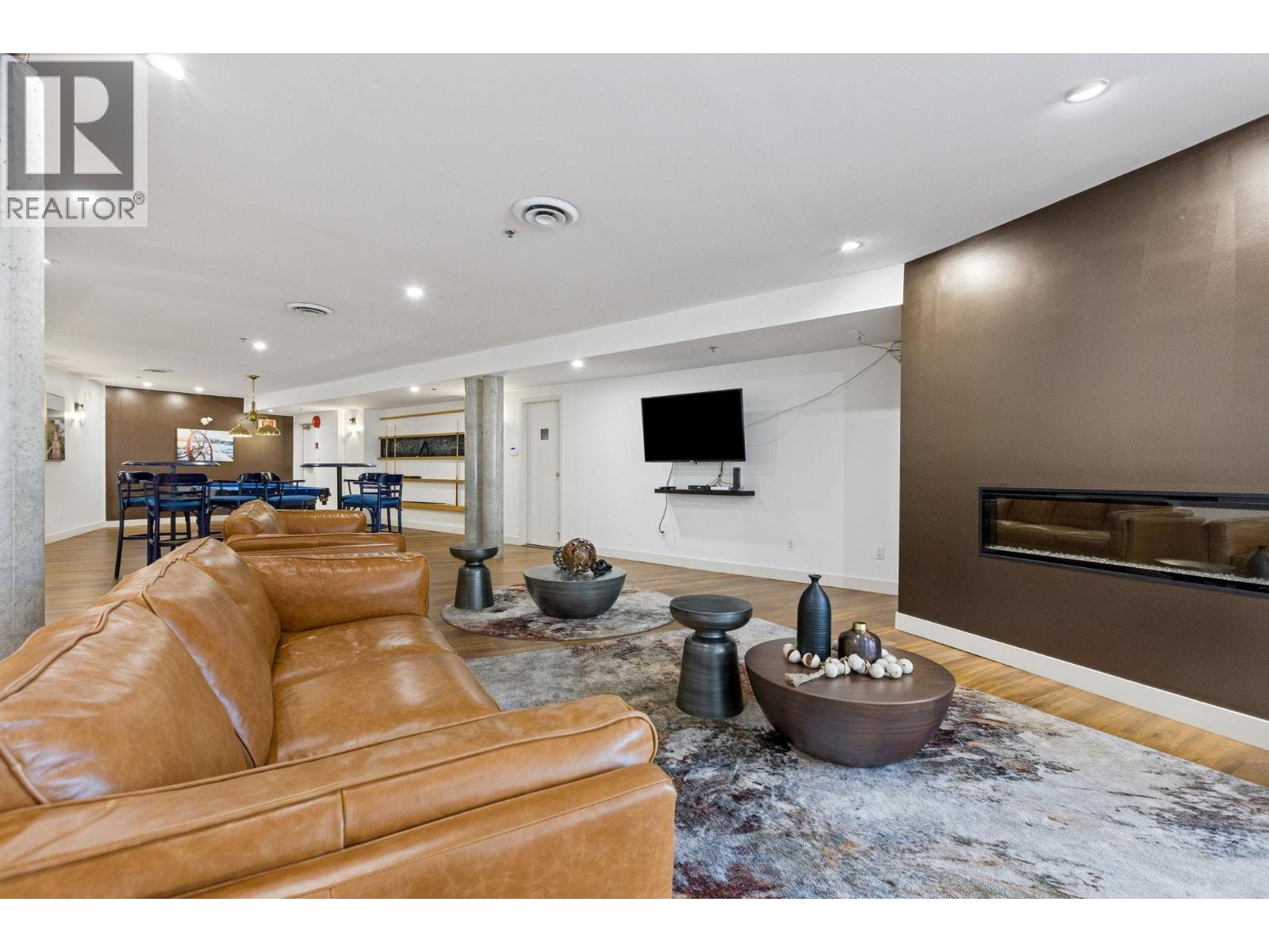 Listing image 24