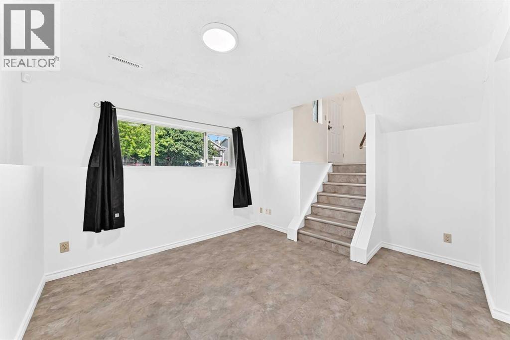 18 Erin Ridge Court Se, Calgary, Alberta  T2B 3B2 - Photo 24 - A2324073