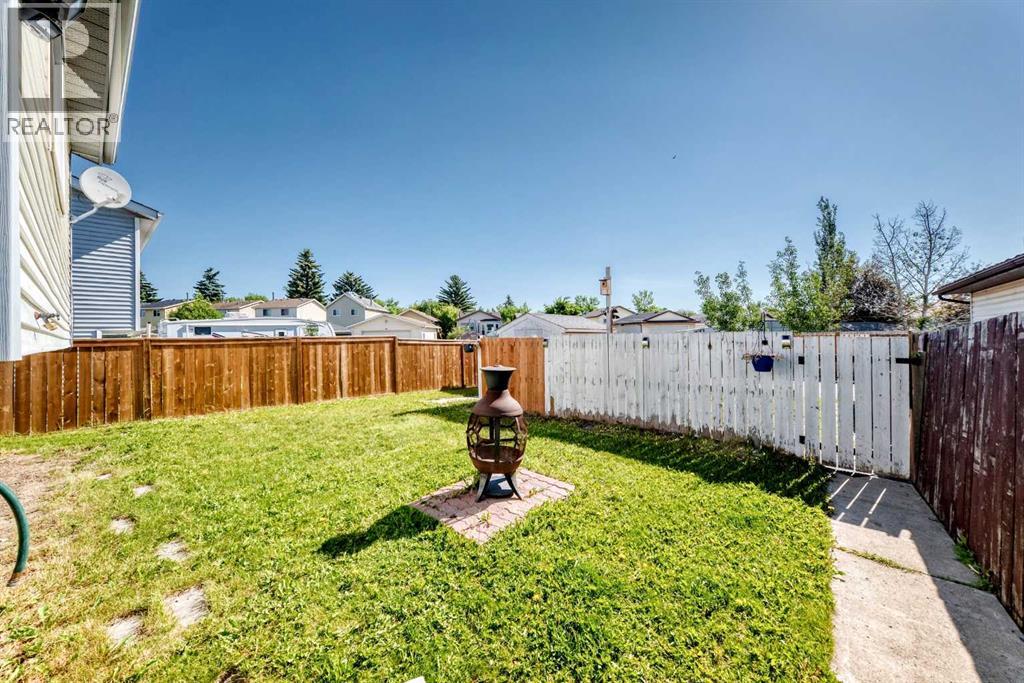 18 Erin Ridge Court Se, Calgary, Alberta  T2B 3B2 - Photo 39 - A2324073