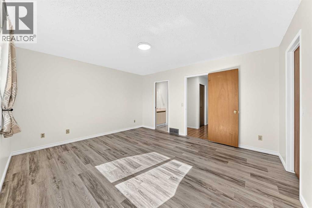 18 Erin Ridge Court Se, Calgary, Alberta  T2B 3B2 - Photo 14 - A2324073