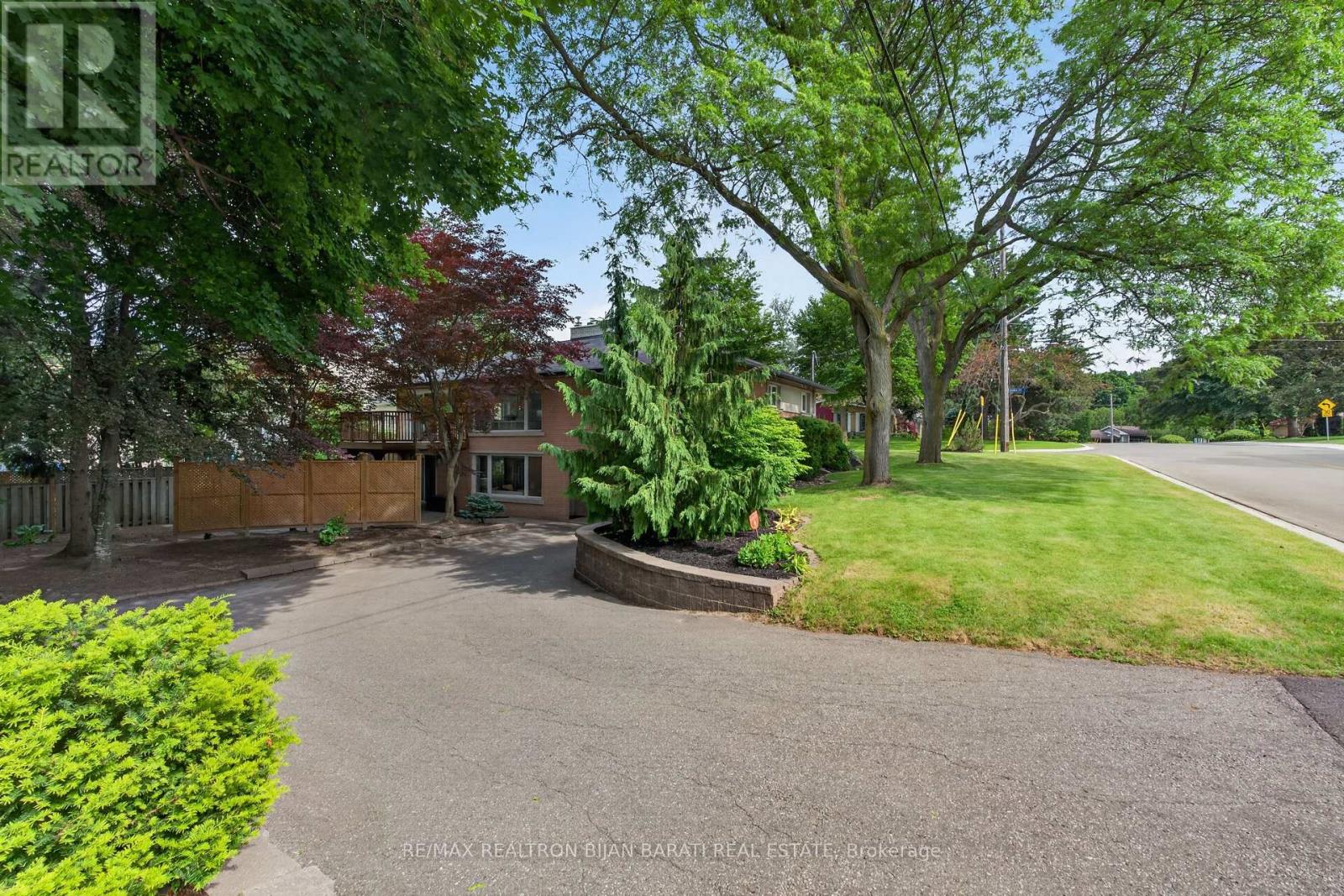 53 Sumner Heights Drive, Toronto, Ontario  M2K 1Y5 - Photo 45 - C13495206