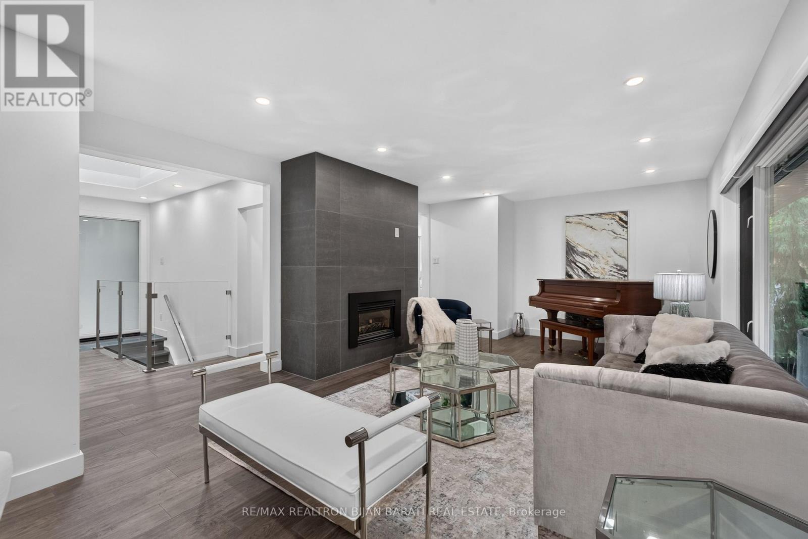 53 Sumner Heights Drive, Toronto, Ontario  M2K 1Y5 - Photo 7 - C13495206