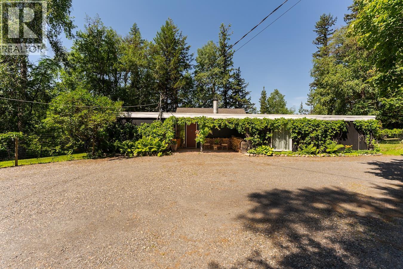 8307 TOOMBS DRIVE
