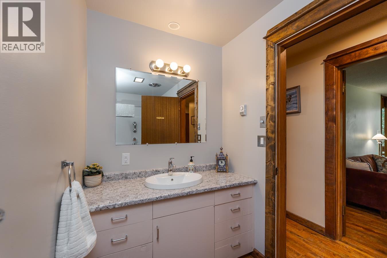 8307 Toombs Drive, Prince George, British Columbia  V2K 5A3 - Photo 14 - R3140401