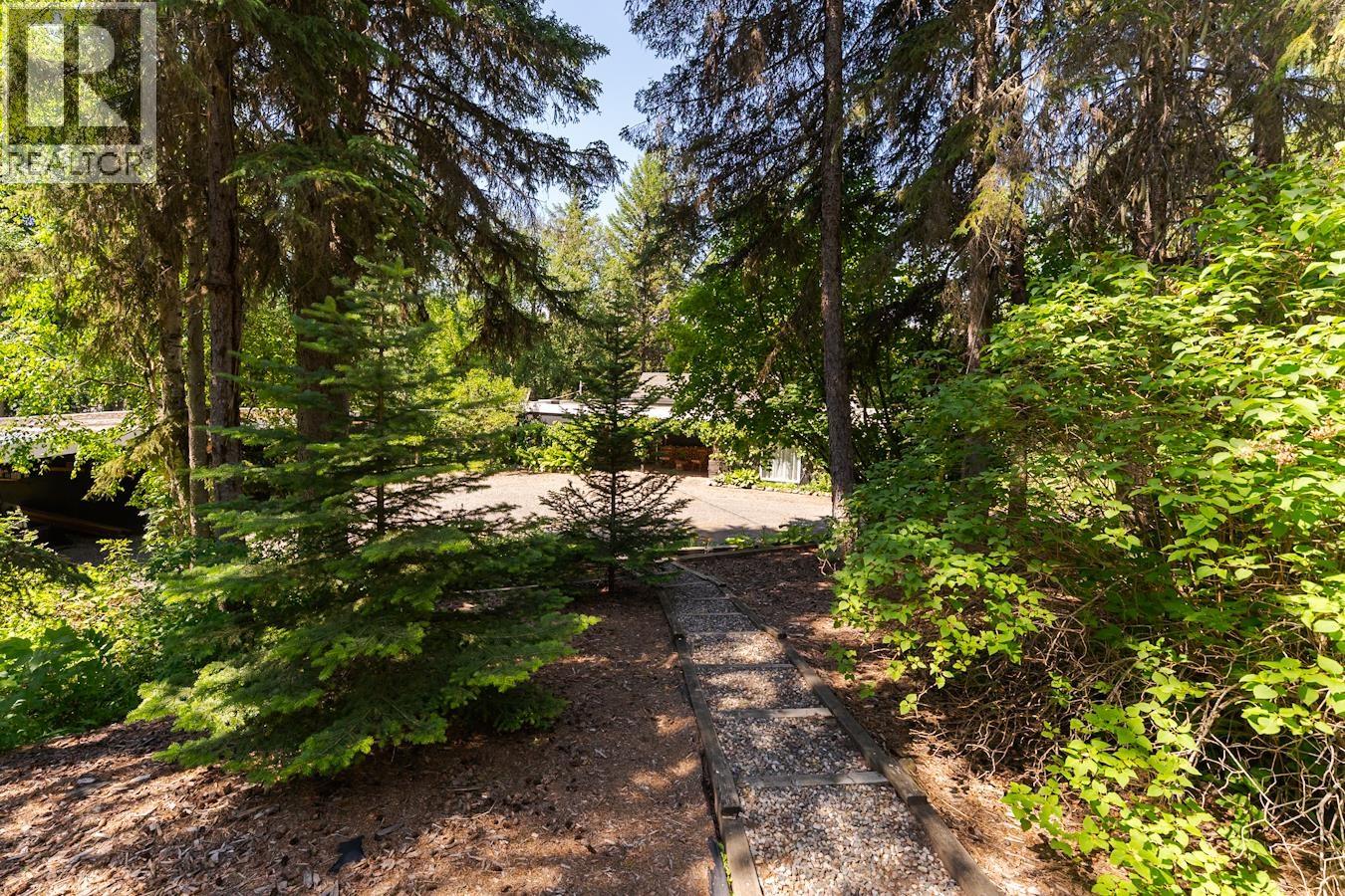 8307 Toombs Drive, Prince George, British Columbia  V2K 5A3 - Photo 4 - R3140401
