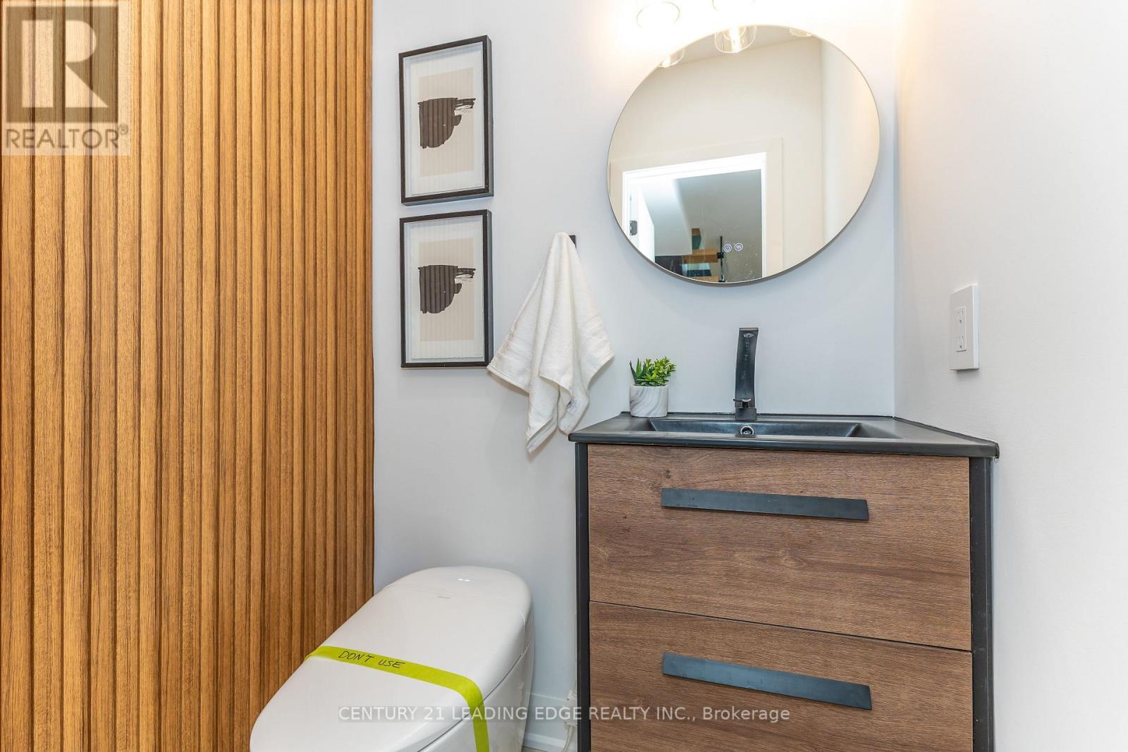 12 Marigold Avenue, Toronto, Ontario  M4M 3B2 - Photo 25 - E13495132