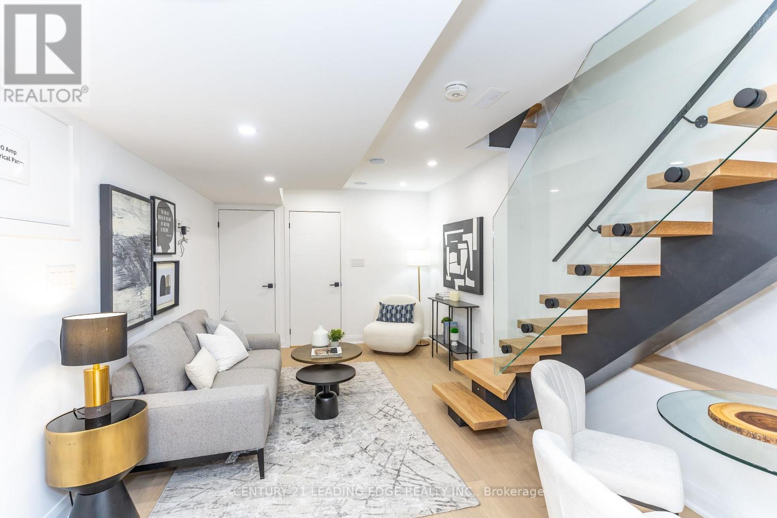 12 Marigold Avenue, Toronto, Ontario  M4M 3B2 - Photo 31 - E13495132