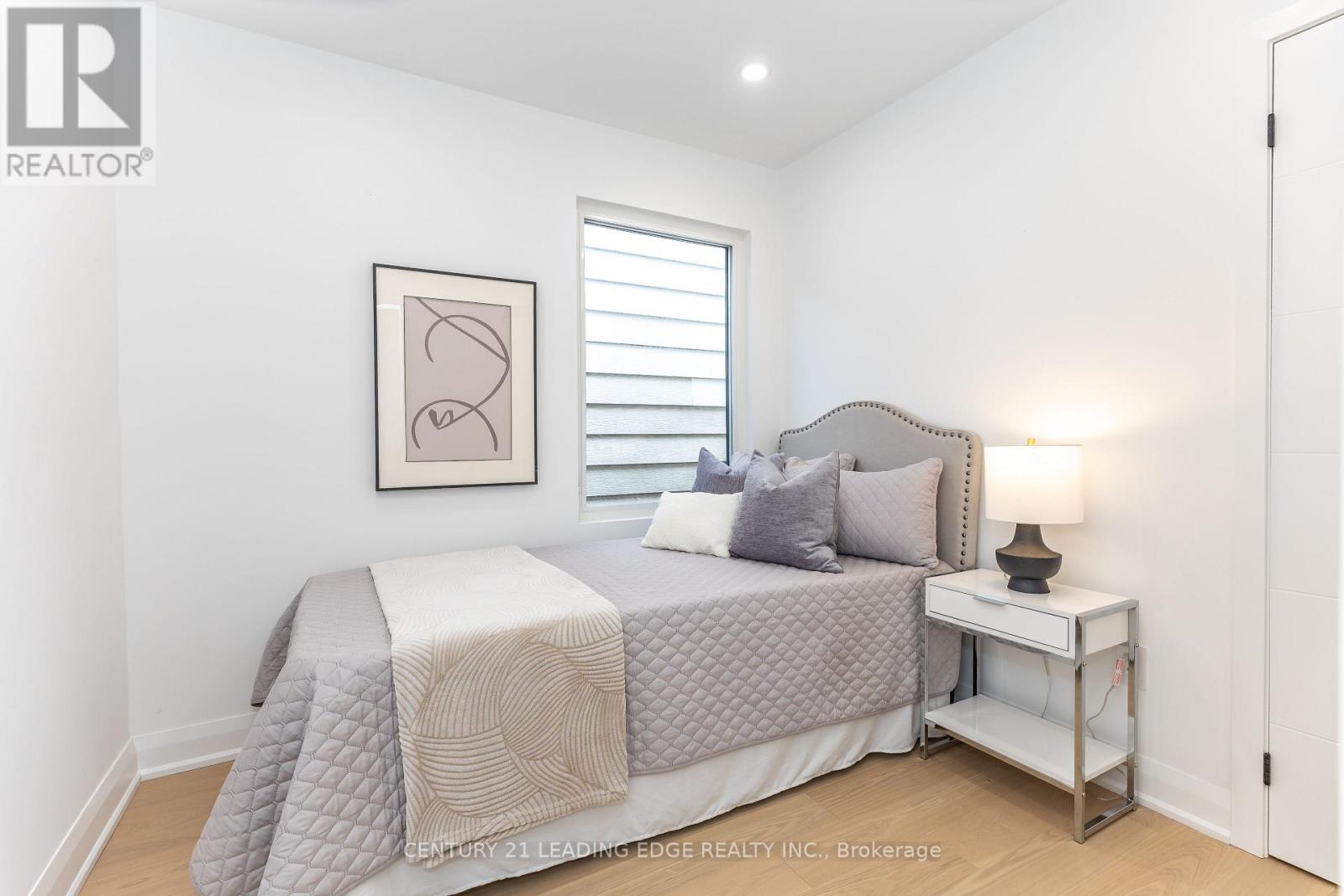 12 Marigold Avenue, Toronto, Ontario  M4M 3B2 - Photo 19 - E13495142