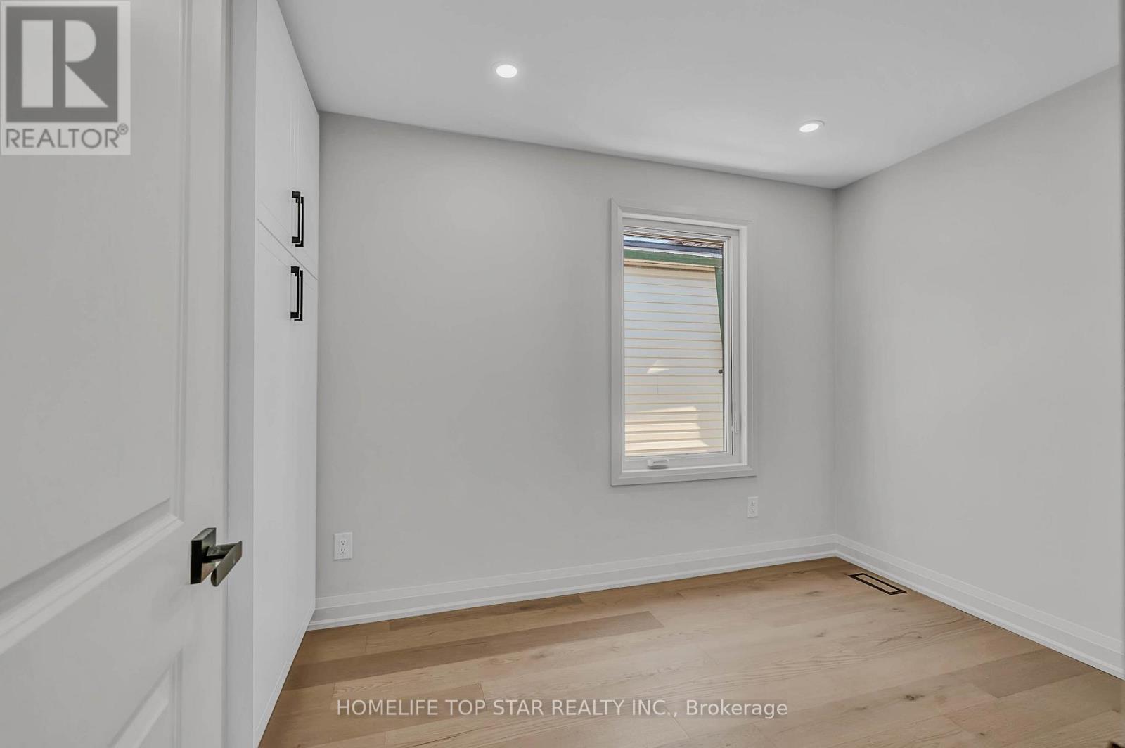 56 Mortimer Avenue, Toronto, Ontario  M4K 2A1 - Photo 26 - E13495152