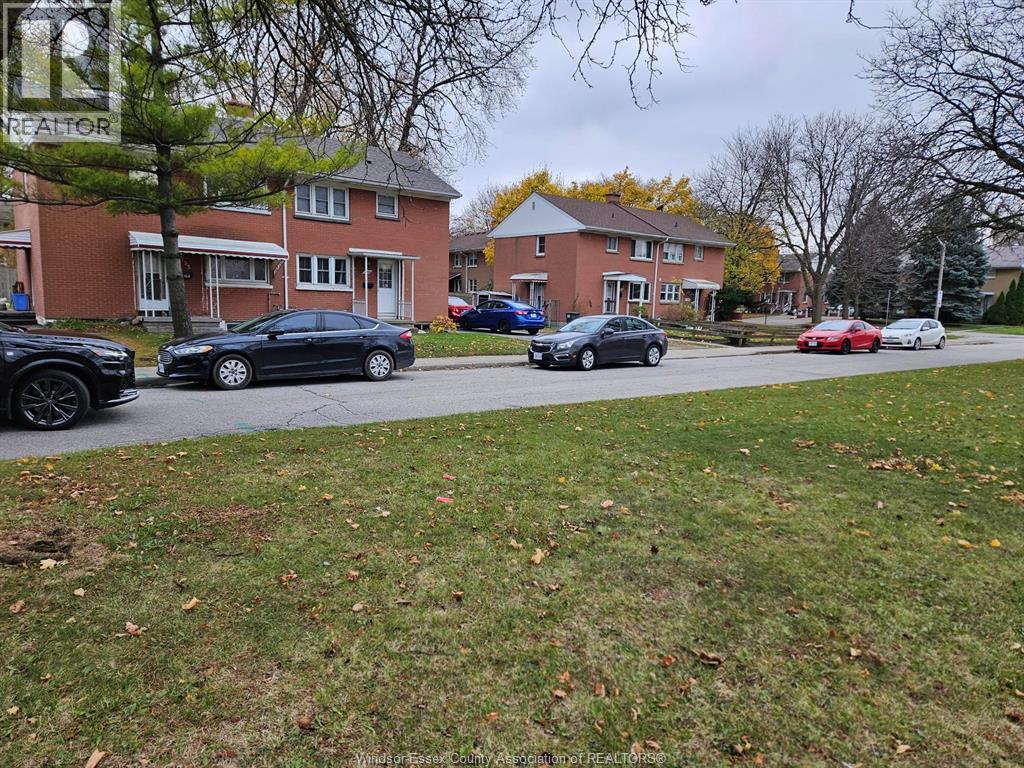 2163 College Avenue, Windsor, Ontario  N8B 1M6 - Photo 2 - 26015372
