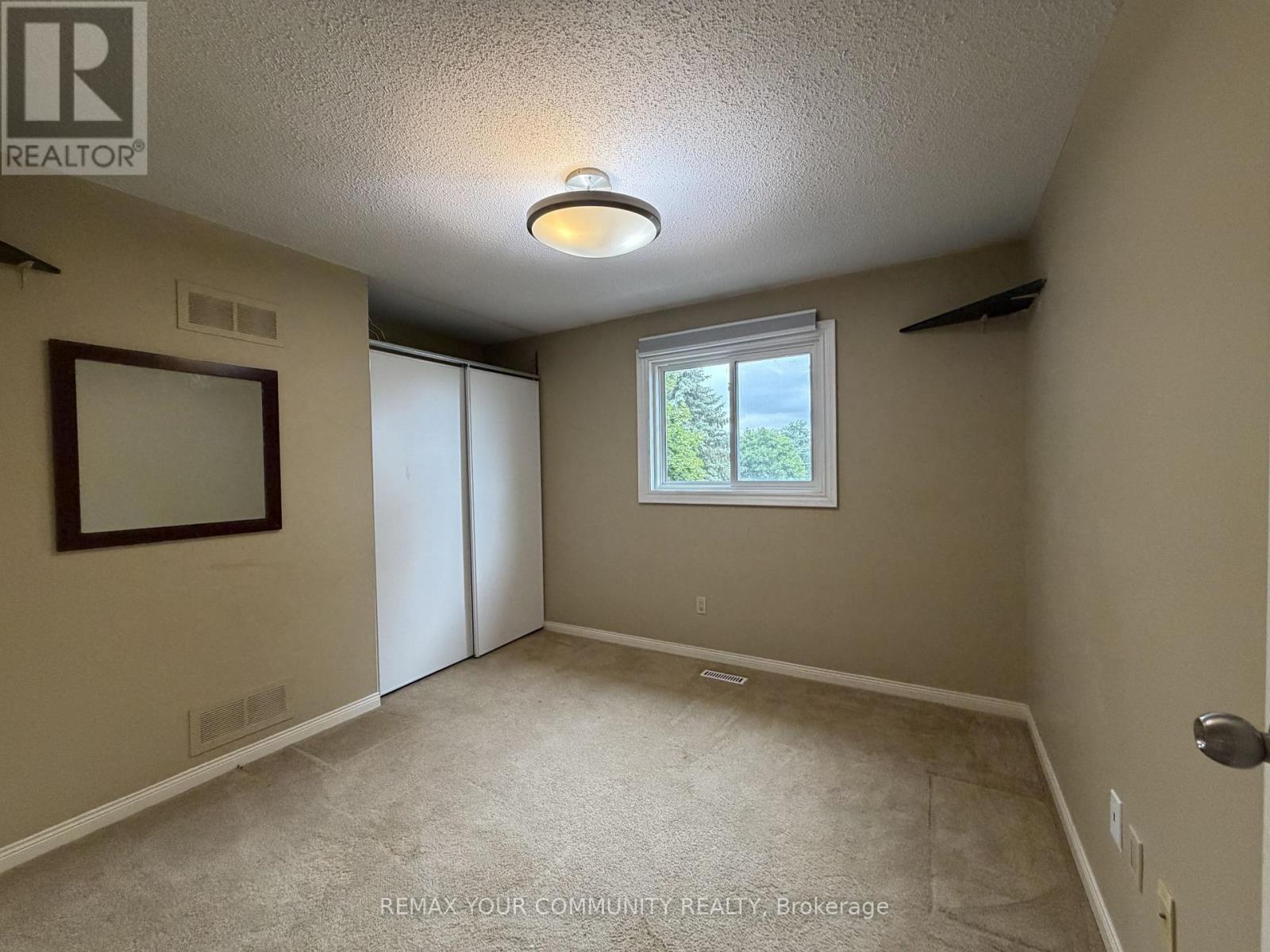 209 Yorkshire Drive, Newmarket, Ontario  L3Y 6K9 - Photo 22 - N13495178