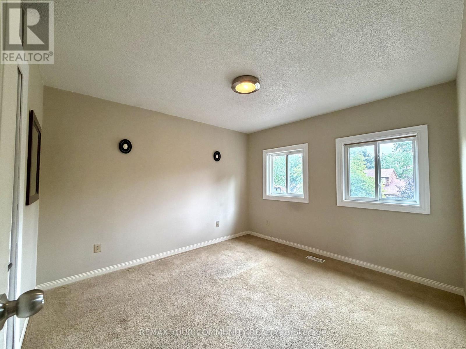 209 Yorkshire Drive, Newmarket, Ontario  L3Y 6K9 - Photo 23 - N13495178