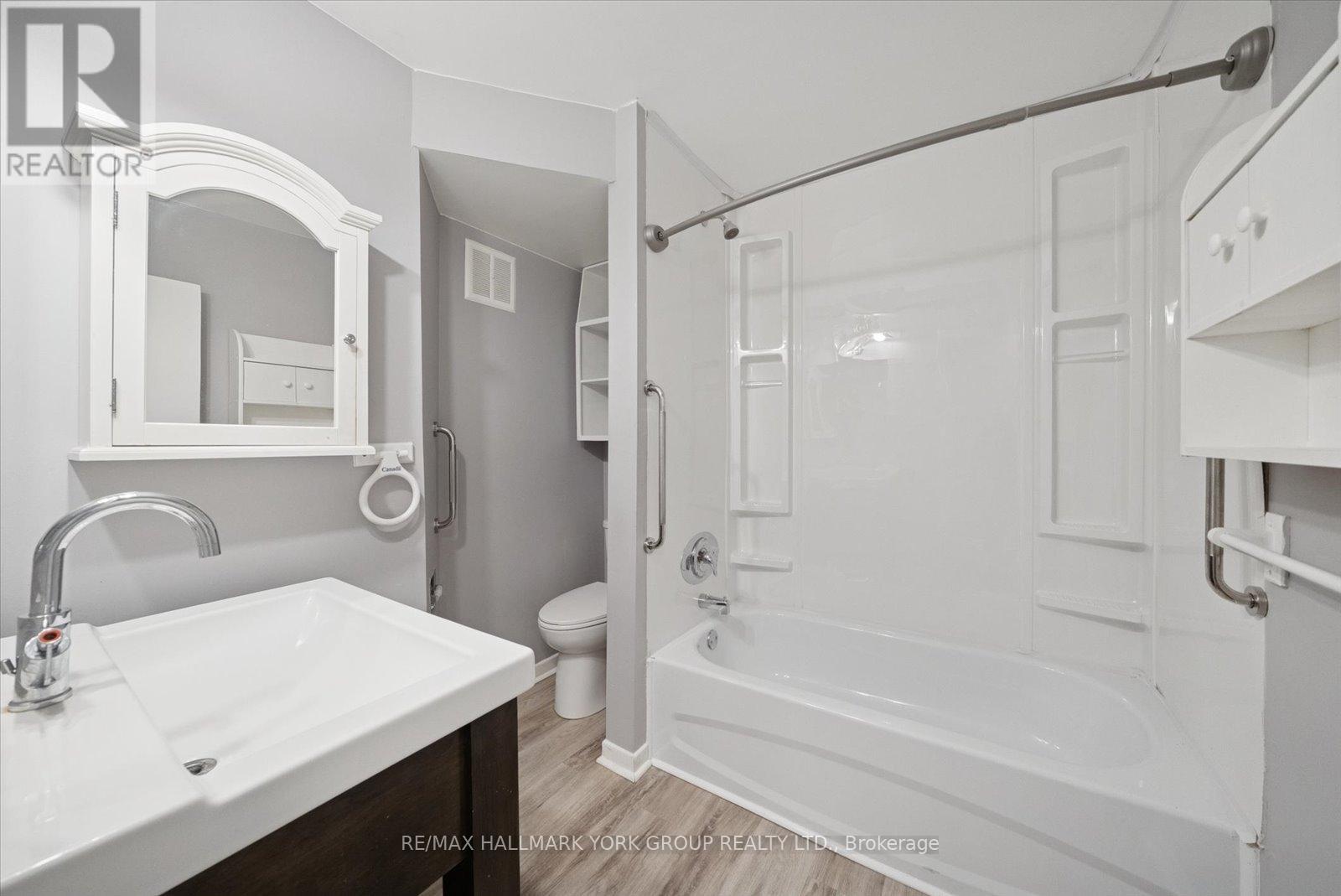 116a High Street, Georgina, Ontario  L0E 1R0 - Photo 14 - N13495188