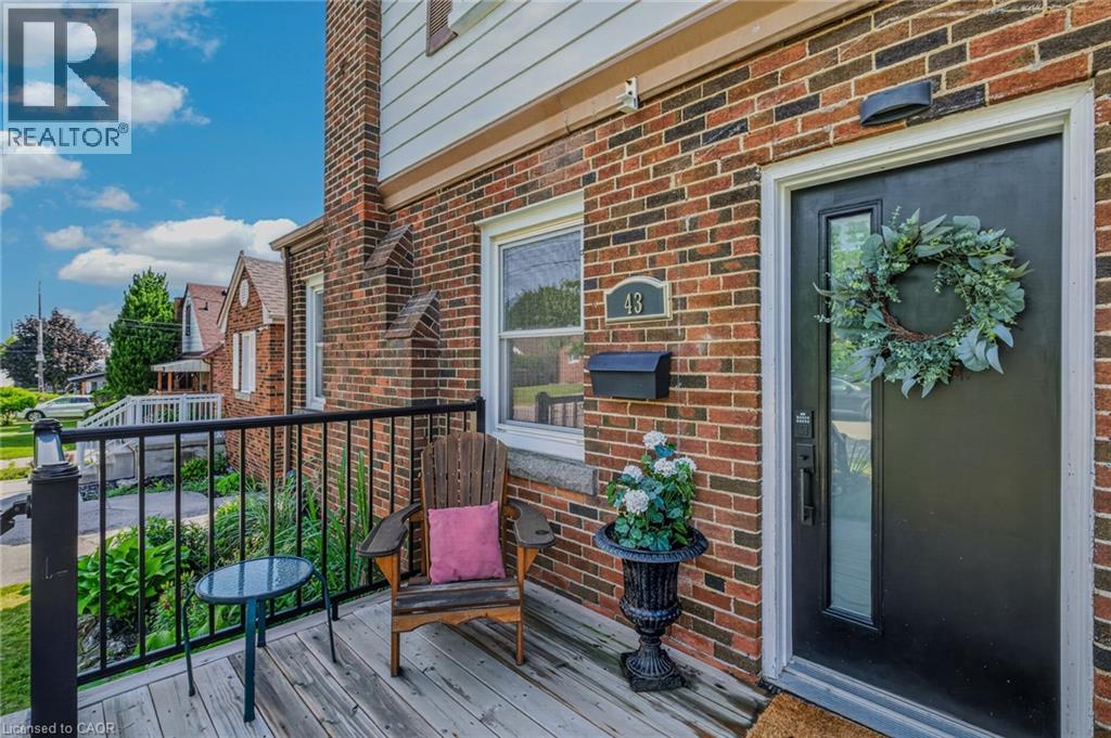 43 Woodbridge Road, Hamilton, Ontario  L8K 3C8 - Photo 3 - 40843451