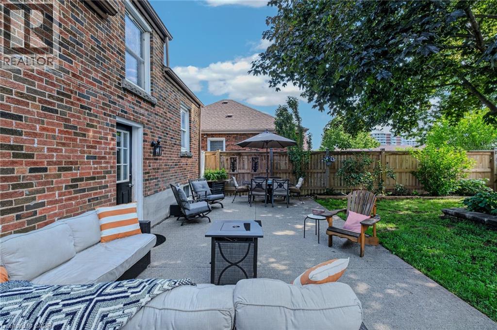 43 Woodbridge Road, Hamilton, Ontario  L8K 3C8 - Photo 5 - 40843451