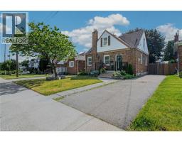 43 WOODBRIDGE Road, Hamilton, Ontario
