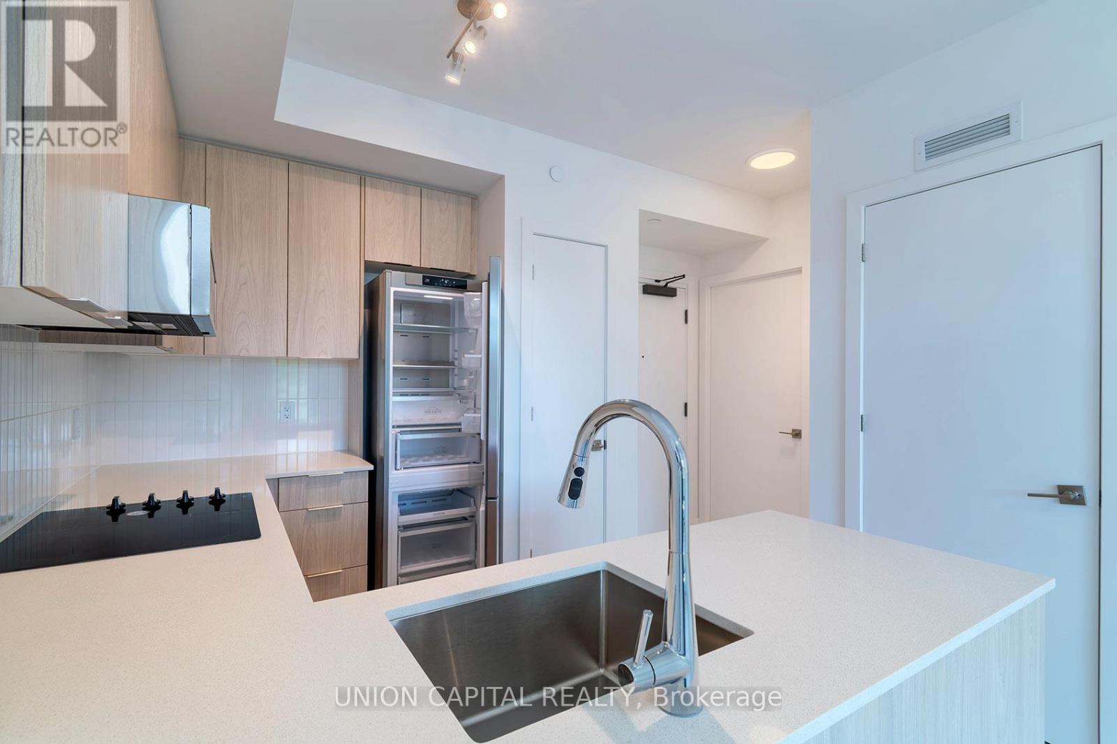 230 - 2501 Saw Whet Boulevard, Oakville (Ga Glen Abbey), Ontario  L6M 5N2 - Photo 6 - W13495108