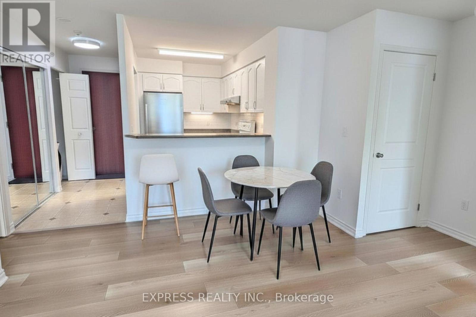 900 - 8 Pemberton Avenue, Toronto, Ontario  M2M 1Y1 - Photo 31 - C13460762