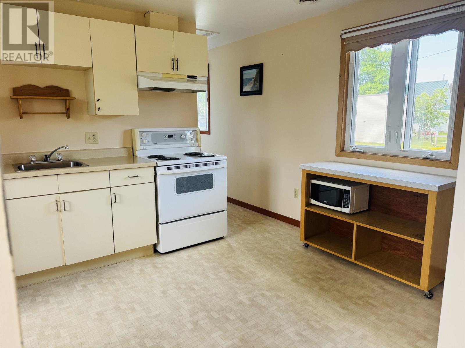 4 James Street, Parrsboro, Nova Scotia  B0M 1S0 - Photo 12 - 202615832