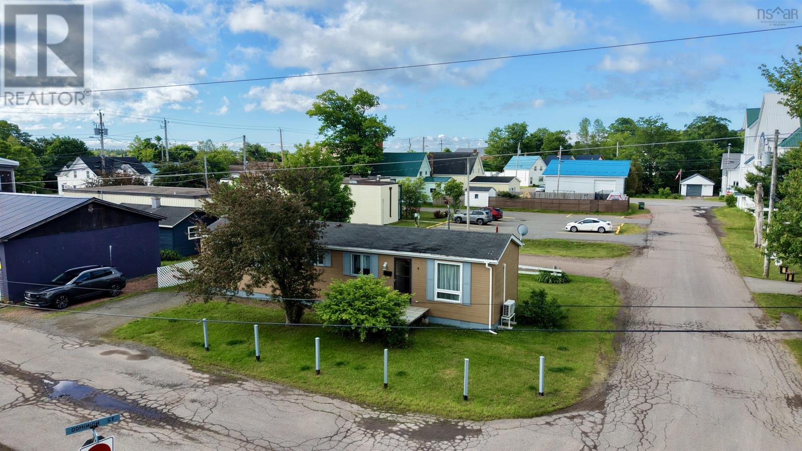 4 James Street, Parrsboro, Nova Scotia  B0M 1S0 - Photo 2 - 202615832