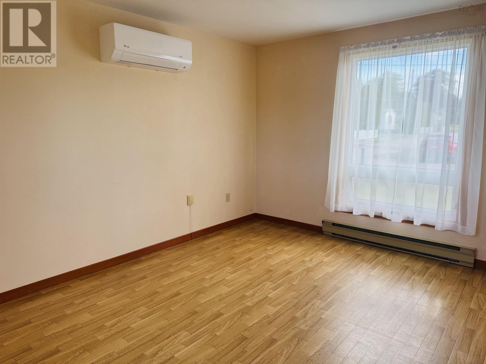 4 James Street, Parrsboro, Nova Scotia  B0M 1S0 - Photo 8 - 202615832
