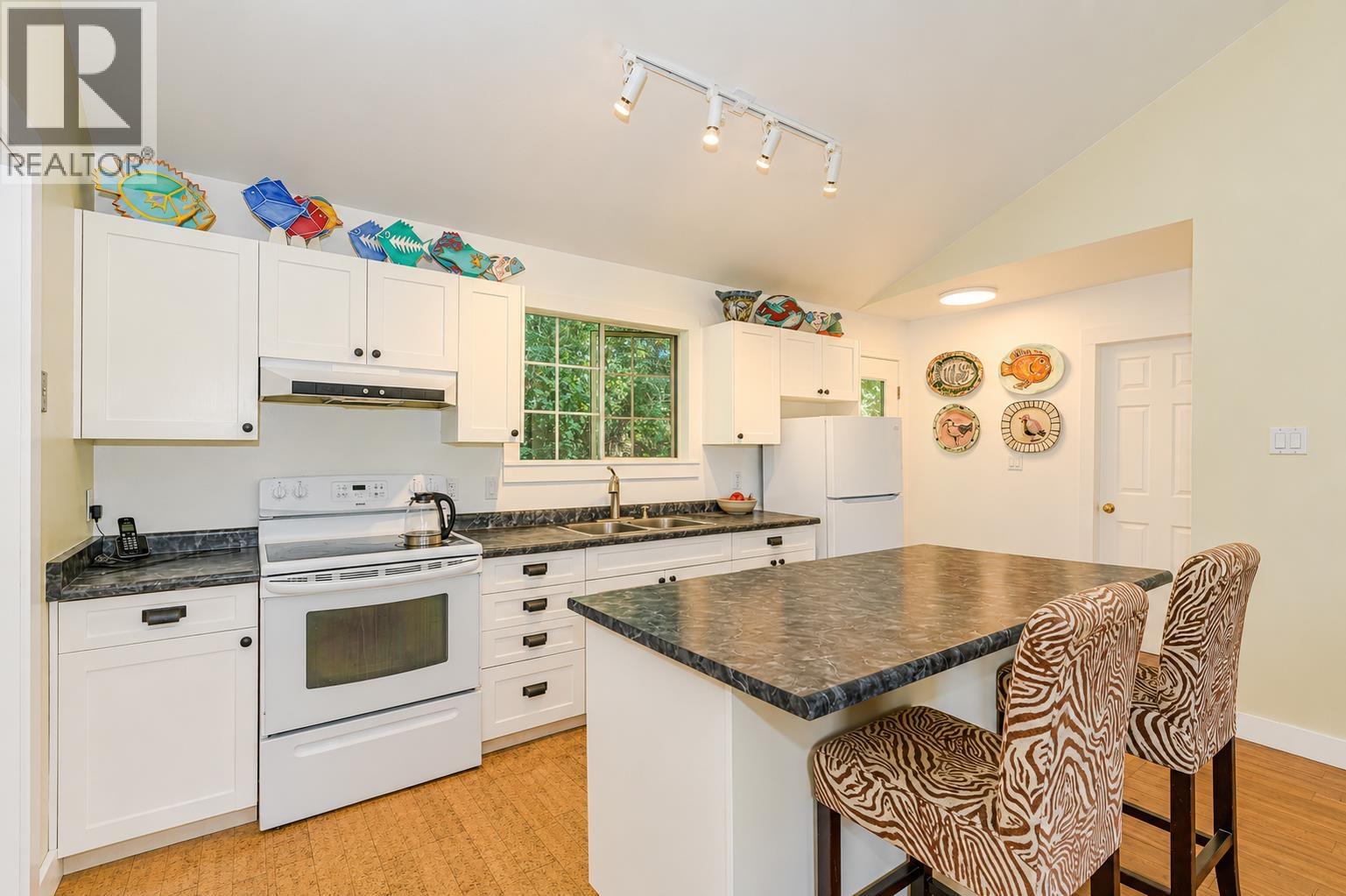 351 Elizabeth Drive, Salt Spring Island, British Columbia  V8K 1J5 - Photo 18 - R3140313