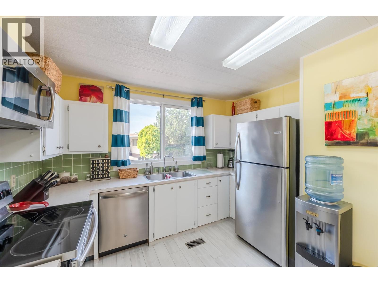 3105 South Main Street Unit# 307, Penticton, British Columbia  V2A 7H1 - Photo 2 - 10392794